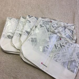 lululemon 2019 holiday shoppers x-large